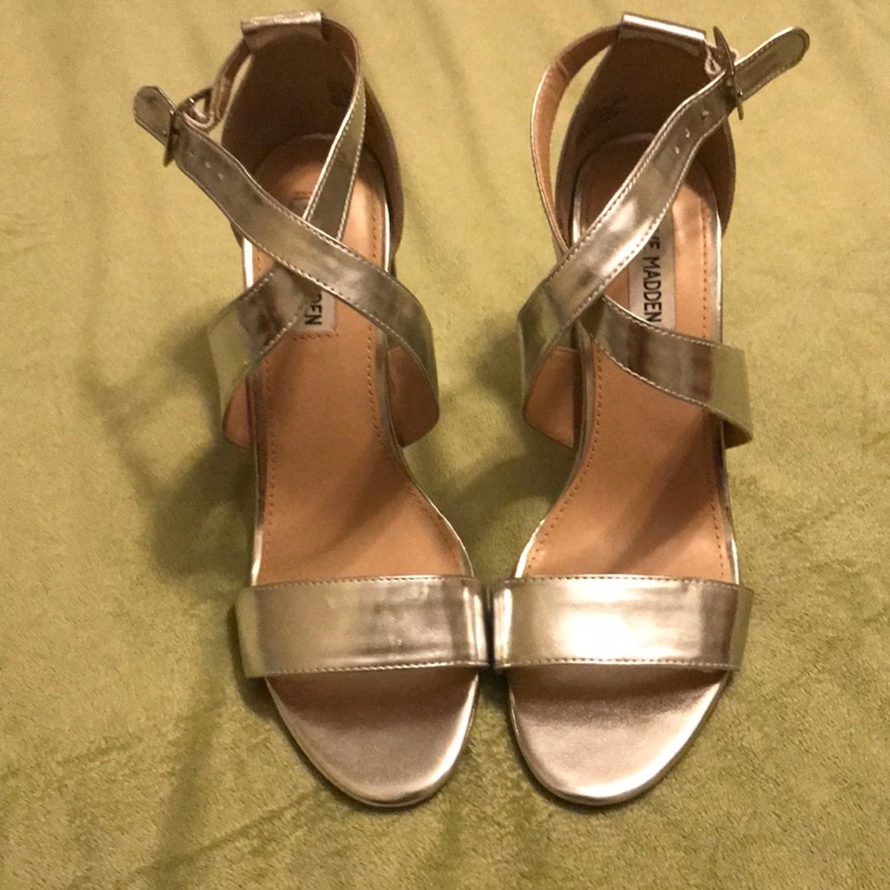 Steven madden silver heels
